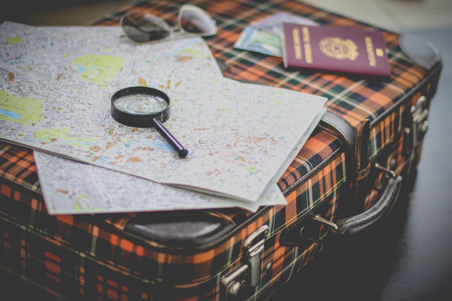 10 Tipps, um günstige Reiseangebote zu finden